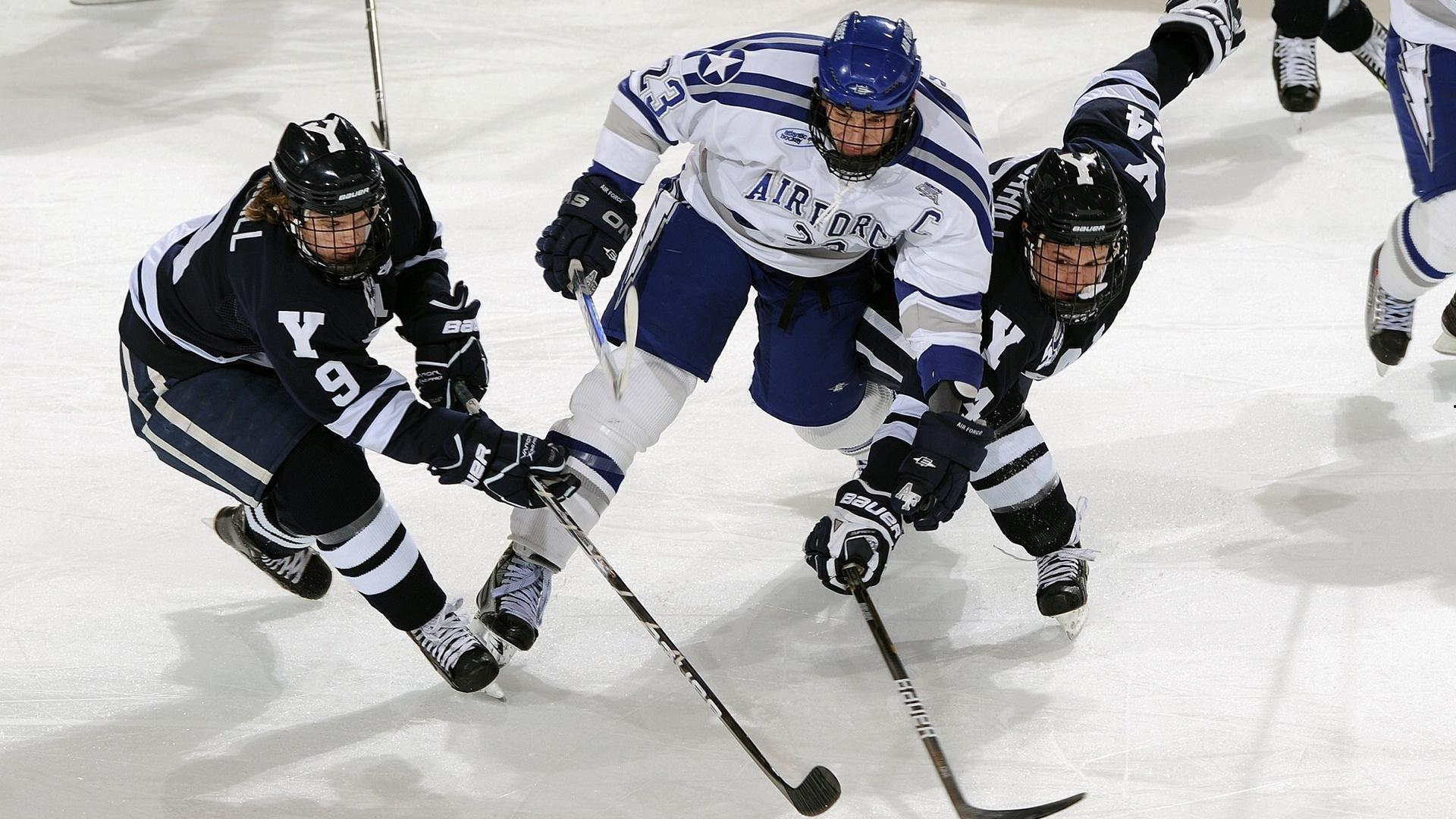 火勇系列赛新发现，申京与亚当斯同场56分钟，球队净胜33分，战术变革引领未来