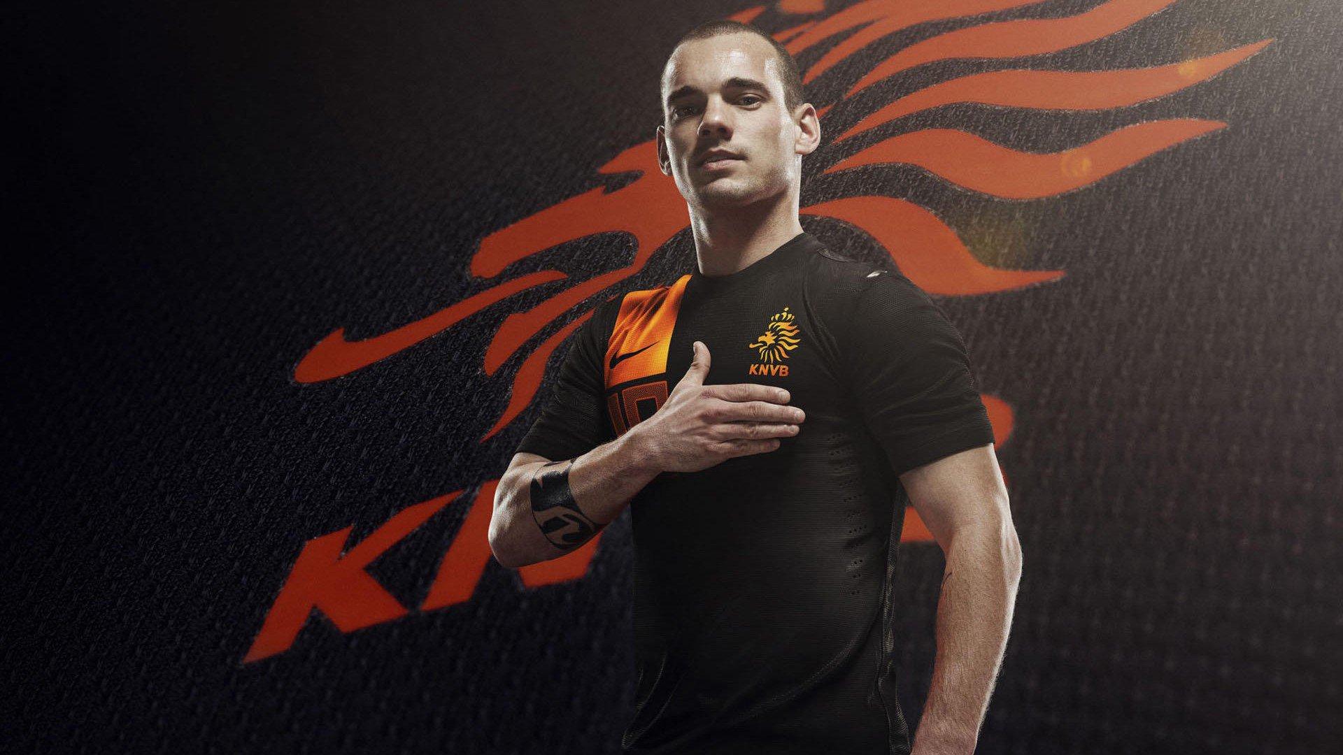 国际足联主席因凡蒂诺社交媒体展示与特朗普会面，强调对美国举办世俱杯与世界杯信心十足