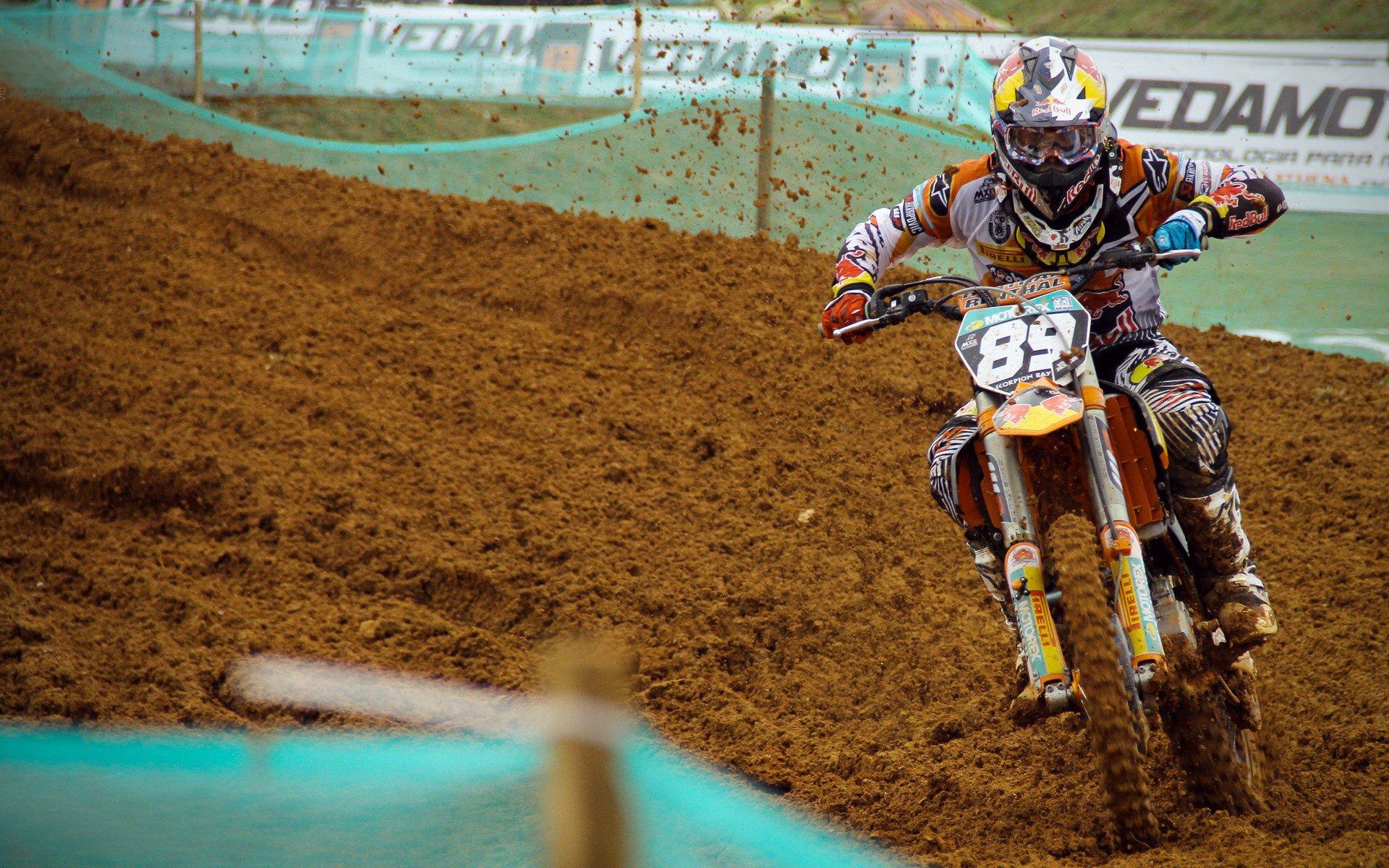 百步穿杨!马德森16分钟轰6记三分,独揽22分率队撕裂防线